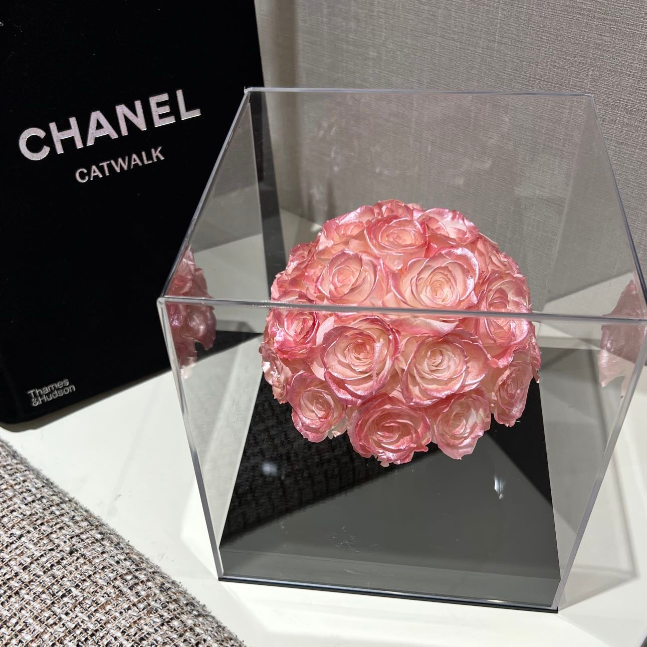 Flaurea 26 Preserved Rose Bouquet