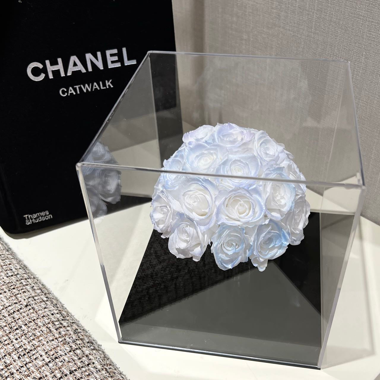 Flaurea 26 Preserved Rose Bouquet