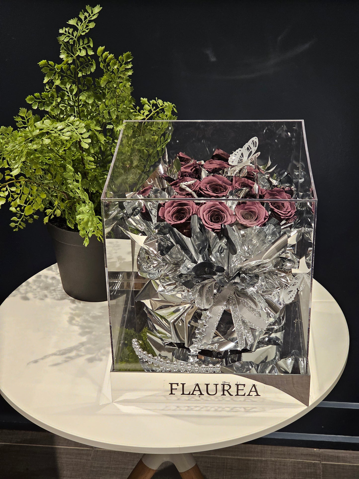 Flaurea Glistening Rose & Silver Display